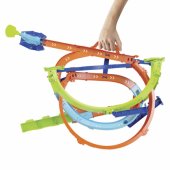 Mattel Hot Wheels Action Twisted Tornado HTK16