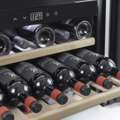 WineSafe 18 EB Inox