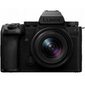 Lumix S5 IIX + S 18-40mm f/ 4.5–6.3 Black