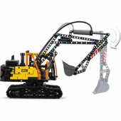 42175 FMX Truck & EC230 Electric Excavator