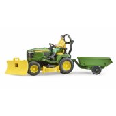 John Deere Mowing the lawn - 62104