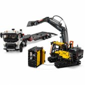 42175 FMX Truck & EC230 Electric Excavator