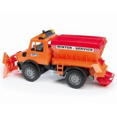 MB-Unimog žiemos tarnyba su sniego verstuvu -