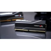 G.Skill Trident Z5 Neo RGB F5-6000J3444F64GX1-TZ5NR memory mo