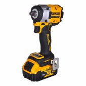 „Dewalt smūginis veržliasukis DEWALT.Impact wrench 1/ 2"" 18V 406Nm 2x5.0Ah TST