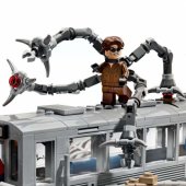 76321 Spider-Man prieš Doc Ock metro traukinio scena