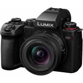 Lumix DC-S5 II + 18-40mm